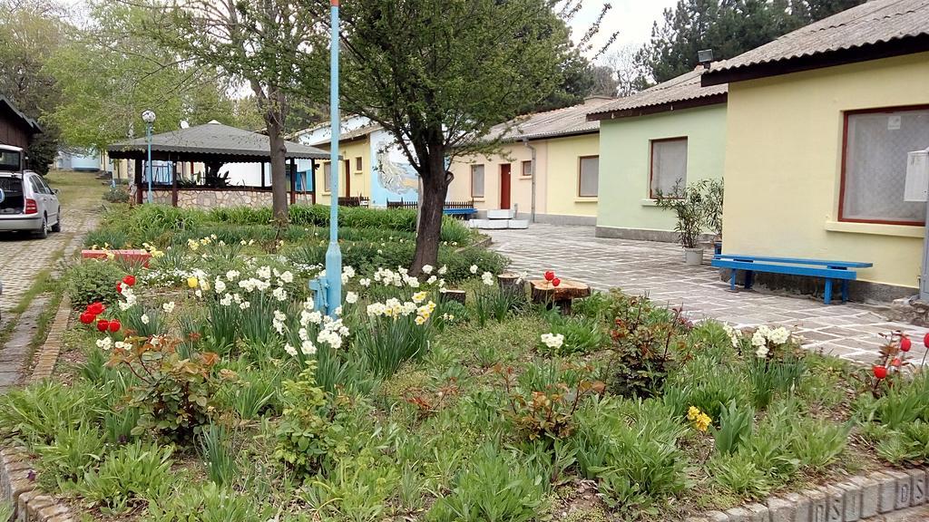 Bungalows Raiski Kat Varna Extérieur photo